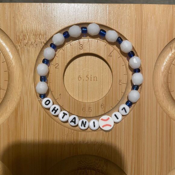 Dodgers Shohei Ohtani Bracelet - Picture 2 of 2